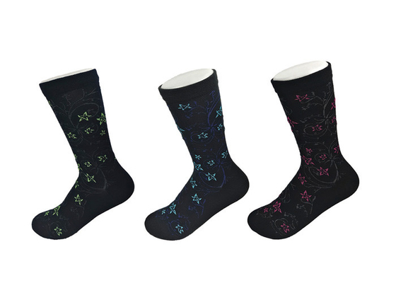 Umweltfreundliche schwarze zuckerkranke freundliche Socken mit antibakteriellen Materialien